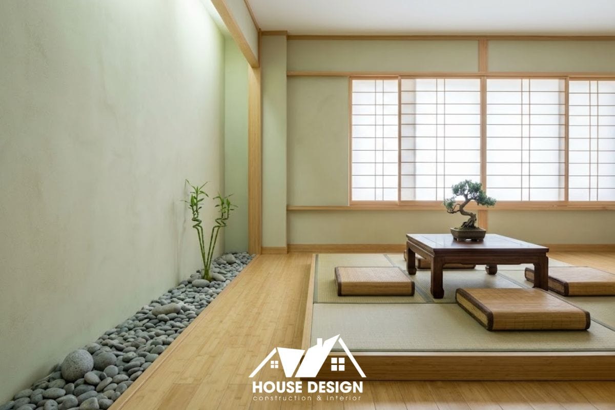 Không gian thiền tịnh trong chung cư phong cách tối giản Zen với bàn trà thấp và cây xanh.