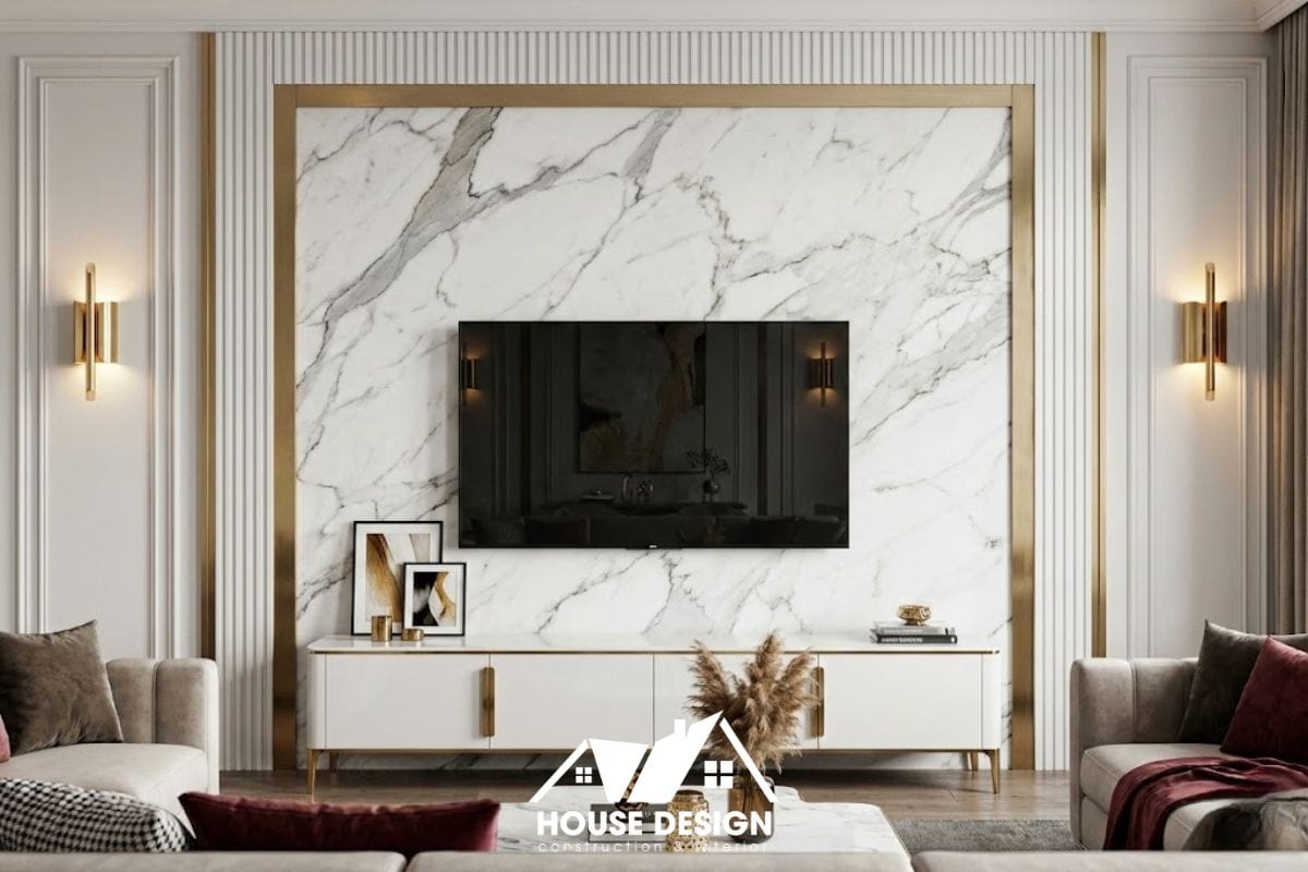 Thiết kế vách tivi ốp đá marble kết hợp phào chỉ trong phòng khách chung cư phong cách tân cổ điển